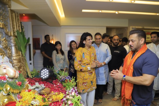 सलमान खान और डिप्टी सीएम एकनाथ शिंदे ने लिया बप्पा का आशीर्वाद
