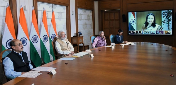 प्रधानमंत्री ने भारतीय उच्‍चायोगों के प्रमुखों के साथ वीडियो कॉन्‍फ्रेंस की 
