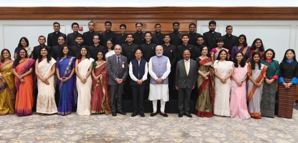 आईएफएस 2021 बैच के प्रशिक्षु अधिकारियों ने प्रधानमंत्री से मुलाकात की: प्रधानमंत्री कार्यालय