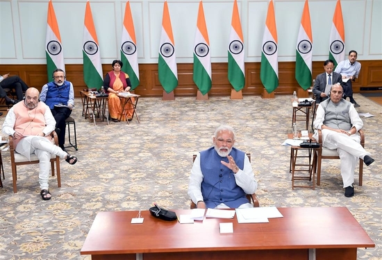 प्रधानमंत्री ने ‘कोविड-19’ से निपटने के प्रयासों में तेजी लाने के लिए मुख्यमंत्रियों के साथ विचार-विमर्श किया 