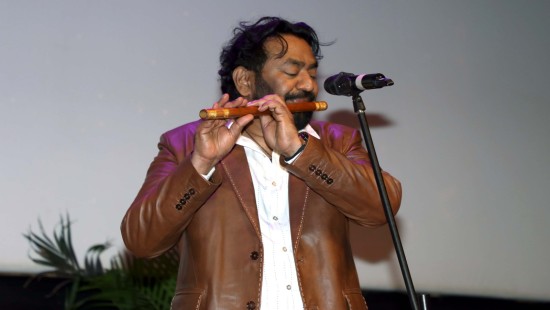 नवीन कुमार की बांसुरी, सुभाष घई का आशीर्वाद: यादगार बना लॉन्च