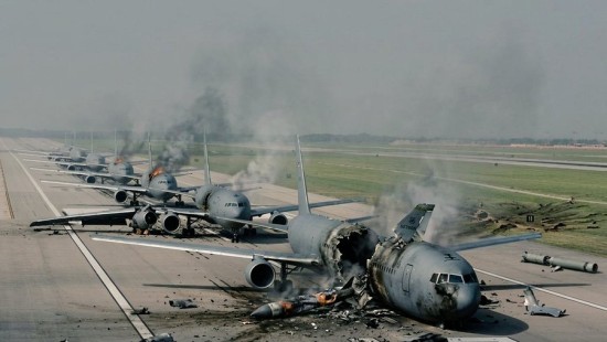 IRAN WAR ब्रेकिंग: ईरान ने सऊदी अरब के अल-खारज अड्डे पर अमेरिकी सेना के हवाई ईंधन भरने वाले विमानों और रसद सहायता प्रणाली को नष्ट कर दिया है