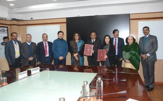 हरित पहल को बढ़ावा देने और सुगम बनाने के लिए भारतीय रेलवे और सीआईआई के बीच समझौता ज्ञापन पर हस्ताक्षर: रेल मंत्रालय