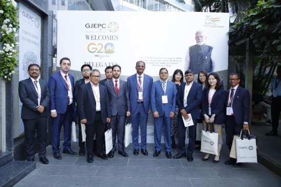 जी20 व्यापार और निवेश कार्य समूह ने विश्व के हीरा केंद्र, भारत डायमंड बोर्स का दौरा किया: वाणिज्‍य एवं उद्योग मंत्रालय