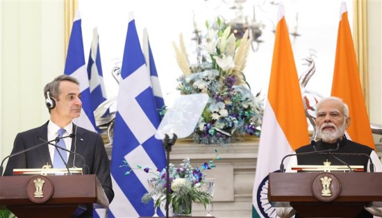 ग्रीस के प्रधान मंत्री की भारत यात्रा के दौरान प्रधान मंत्री नरेंद्र मोदी द्वारा प्रेस वक्तव्य और YouTube पर वीडियो: प्रधानमंत्री कार्यालय