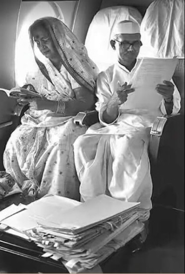 भारत रत्न' लाल बहादुर शास्त्री जी की जयंती पर उन्हें श्रद्धा सुमन अर्पित करते हुए शत-शत नमन: समतामूलक समाज निर्माण मोर्चा
