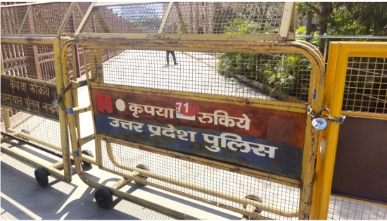 लाइव लॉ: रात में घर में घुसकर परेशान करने पर यूपी पुलिस को लगी फटकार, हाईकोर्ट ने कहा- हिस्ट्रीशीटर बताकर निजता का उल्लंघन नहीं कर सकते