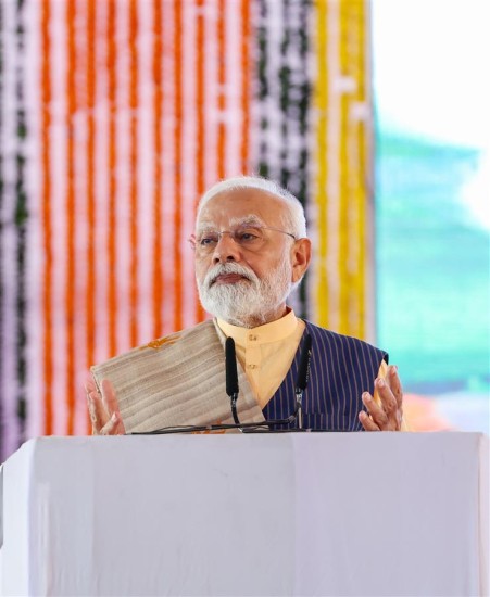 LIVE VIDEO: जगदलपुर, छत्तीसगढ़ में विभिन्न परियोजनाओं के उद्घाटन और शिलान्यास समारोह में प्रधानमंत्री के भाषण का मूल पाठ और YouTube पर सजीव प्रसारण: प्रधानमंत्री कार्यालय 