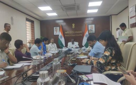 सरकार ने देश में इलेक्ट्रिक यात्री कारों के विनिर्माण को बढ़ावा देने की योजना के लिए दिशानिर्देश अधिसूचित किए: भारी उद्योग मंत्रालय