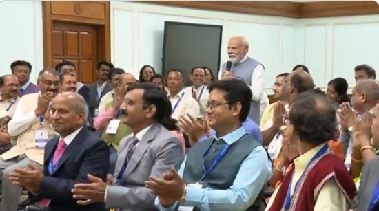 शिक्षक दिवस पर प्रधानमंत्री ने शिक्षकों का अभिनन्दन किया: प्रधानमंत्री कार्यालय